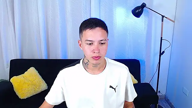 Cumandres18 online show from 04.14.26