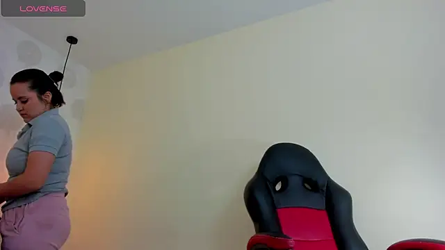 GIANAMILLER6 online show from 03.24.26