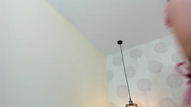 GIANAMILLER6 online show from 05.05.26