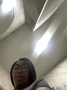 Snapshot of YallianaBrooks chatting on 07.18.26 YallianaBrooks online show from 07.18.26
