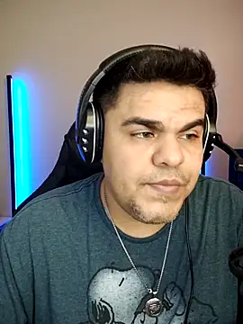 Snapshot of perversus12 chatting on 02.27.26 perversus12 online show from 02.27.26