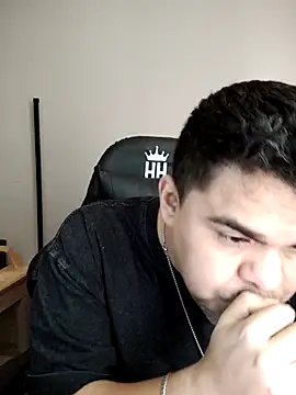 Snapshot of perversus12 chatting on 03.06.26 perversus12 online show from 03.06.26