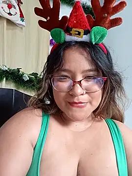 AsshleyVillaloboss online show from 12.18.25