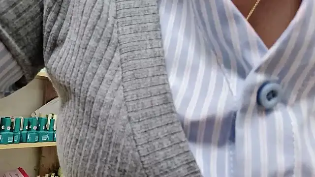 Snapshot of MichiLovely chatting on 09.19.25 MichiLovely online show from 09.19.25