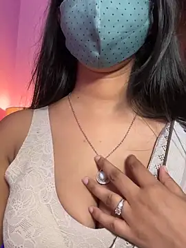 Snapshot of Neha18 chatting on 05.05.26 Neha18 online show from 05.05.26