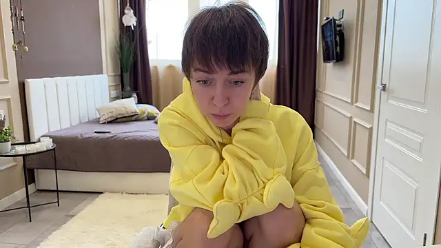 Snapshot of daniellia_ chatting on 02.15.26 daniellia online show from 02.15.26