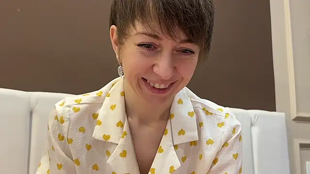 Snapshot of daniellia_ chatting on 02.24.26 daniellia online show from 02.24.26