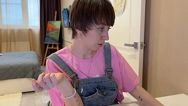 daniellia  online show from 03.27.26