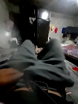 Snapshot of jann1900 chatting on 11.26.25 jann1900 online show from 11.26.25