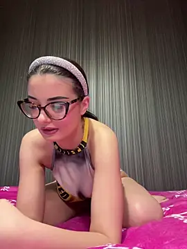 Larra69 online show from 03.12.26