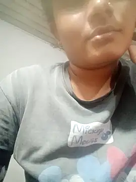 Snapshot of Hot_siiii chatting on 09.15.25 Hot siiii online show from 09.15.25