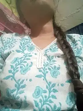 Snapshot of Hot_siiii chatting on 10.16.25 Hot siiii online show from 10.16.25