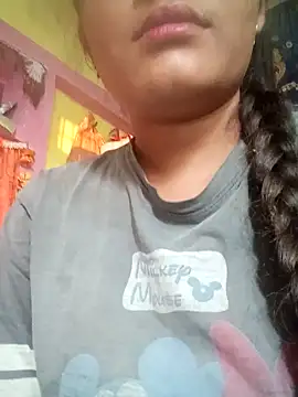 Snapshot of Hot_siiii chatting on 10.17.25 Hot siiii online show from 10.17.25