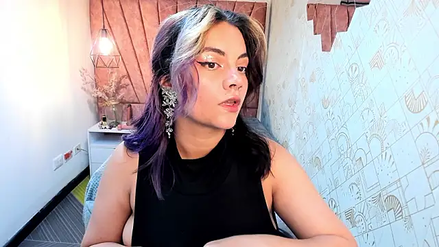 Kiara Cruz   online show from 03.03.26