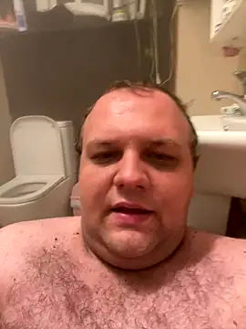 Snapshot of ArturoElPeque chatting on 11.15.25 ArturoElPeque online show from 11.15.25