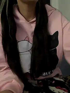 Snapshot of virtualgirlbr chatting on 10.21.25 virtualgirlbr online show from 10.21.25