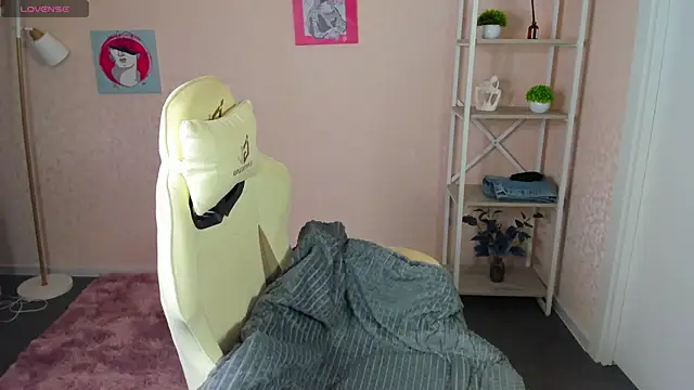 R0cket bunny online show from 09.13.25