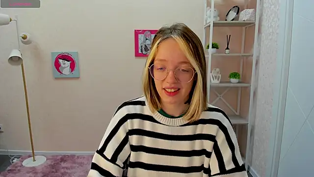 R0cket bunny online show from 10.11.25