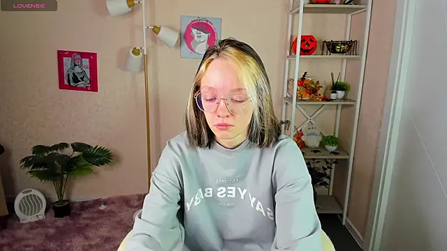 R0cket bunny online show from 11.19.25