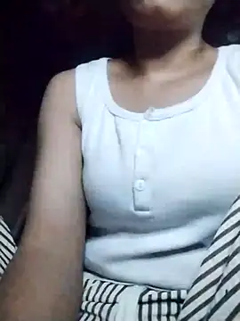 Snapshot of ngtra2 chatting on 07.17.26 ngtra2 online show from 07.17.26