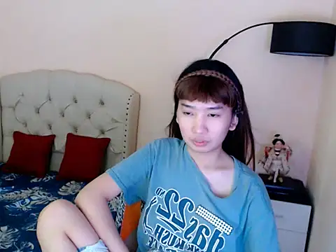 ShantalFoxxy  online show from 05.11.26