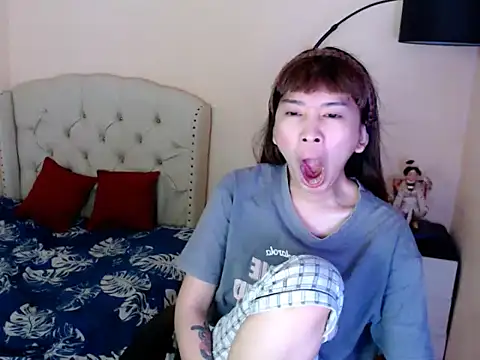 ShantalFoxxy  online show from 05.26.26