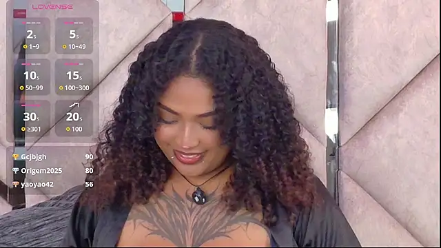 Cristal-Jonnes online show from 04.17.26