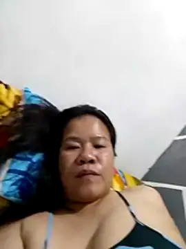 Snapshot of AsianbouncieGIRL chatting on 04.23.26 AsianbouncieGIRL online show from 04.23.26