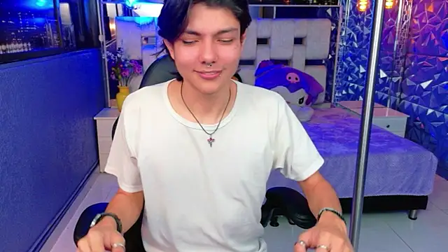 alandelrey57 online show from 04.24.26