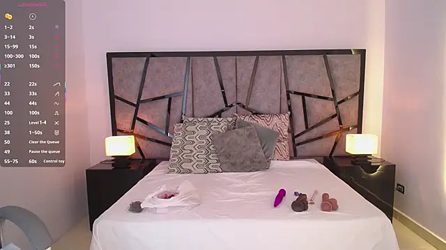 JeinnoveMontenegr0 online show from 11.29.25