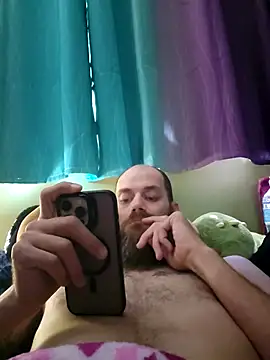 Snapshot of BigDickRay1987 chatting on 11.02.25 BigDickRay1987 online show from 11.02.25