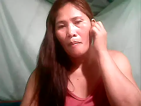 Snapshot of Juicy_69xx chatting on 09.10.25 Juicy 69xx online show from 09.10.25