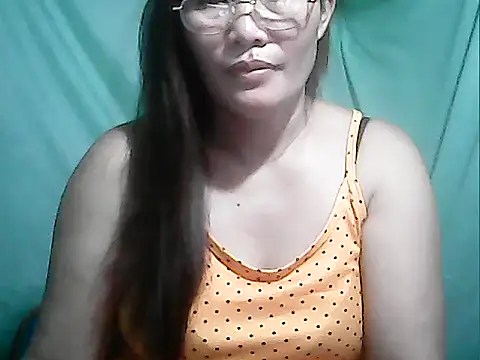 Snapshot of Juicy_69xx chatting on 09.24.25 Juicy 69xx online show from 09.24.25