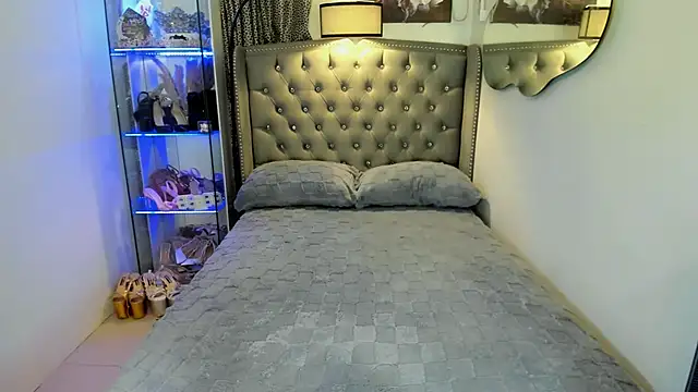 Claudia empress online show from 09.26.25