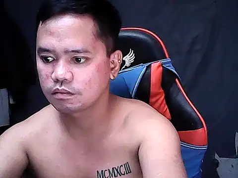 Snapshot of sweet_sexyasian69 chatting on 05.01.26 sweet sexyasian69 online show from 05.01.26