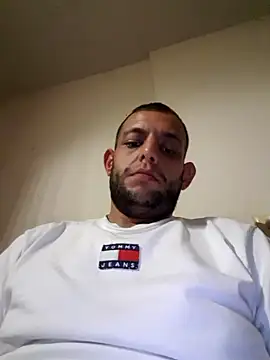 Snapshot of milenski74 chatting on 10.05.25 milenski74 online show from 10.05.25