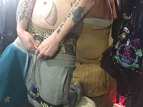 imglorious1010 online show from 02.26.26