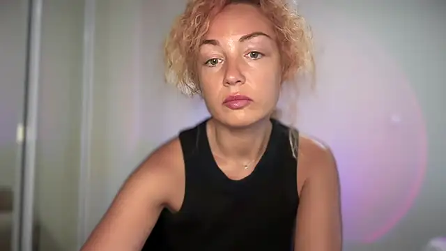 Reddgiirl online show from 06.22.26