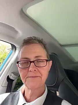 Snapshot of Curvy-Jinx chatting on 09.24.25 Curvy-Jinx online show from 09.24.25