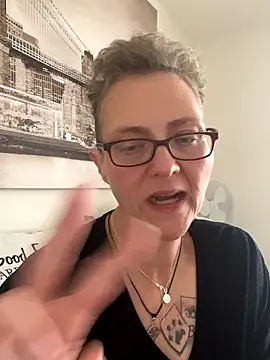 Snapshot of Curvy-Jinx chatting on 01.13.26 Curvy-Jinx online show from 01.13.26