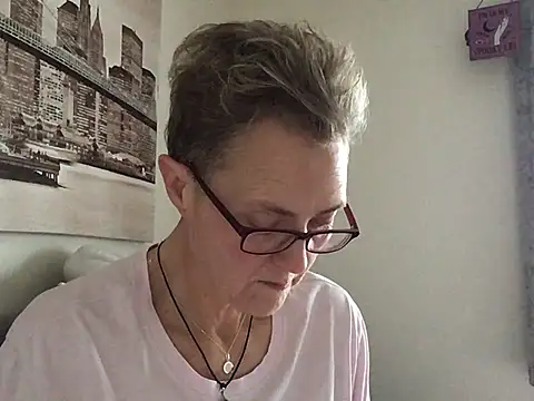 Snapshot of Curvy-Jinx chatting on 02.09.26 Curvy-Jinx online show from 02.09.26