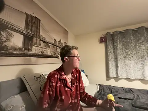 Snapshot of Curvy-Jinx chatting on 02.22.26 Curvy-Jinx online show from 02.22.26