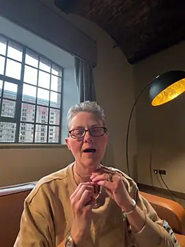 Snapshot of Curvy-Jinx chatting on 02.25.26 Curvy-Jinx online show from 02.25.26