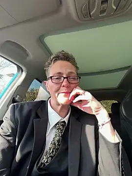 Snapshot of Curvy-Jinx chatting on 03.04.26 Curvy-Jinx online show from 03.04.26