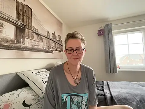 Snapshot of Curvy-Jinx chatting on 03.13.26 Curvy-Jinx online show from 03.13.26