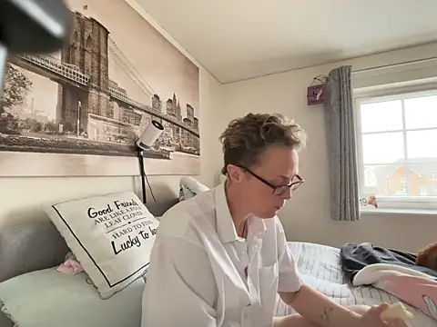 Snapshot of Curvy-Jinx chatting on 03.17.26 Curvy-Jinx online show from 03.17.26