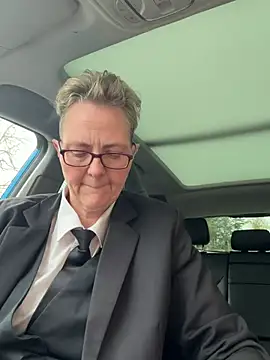 Snapshot of Curvy-Jinx chatting on 04.02.26 Curvy-Jinx online show from 04.02.26