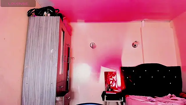 Rossedewitt  online show from 03.26.26