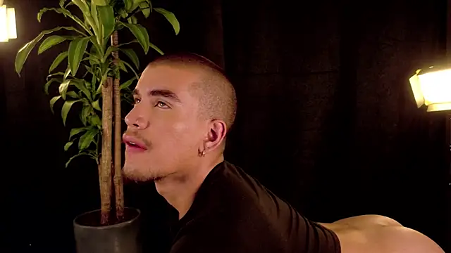 brunoorangel1 online show from 07.28.26