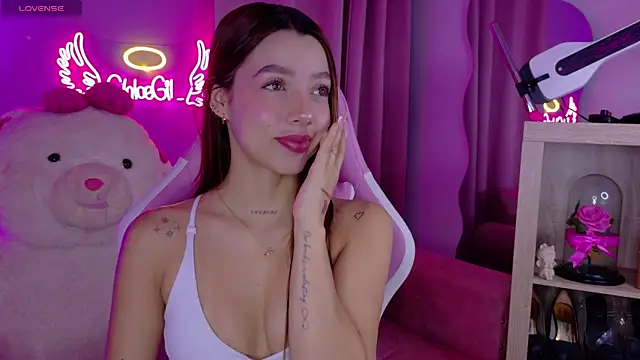 Chloegi   online show from 02.12.26